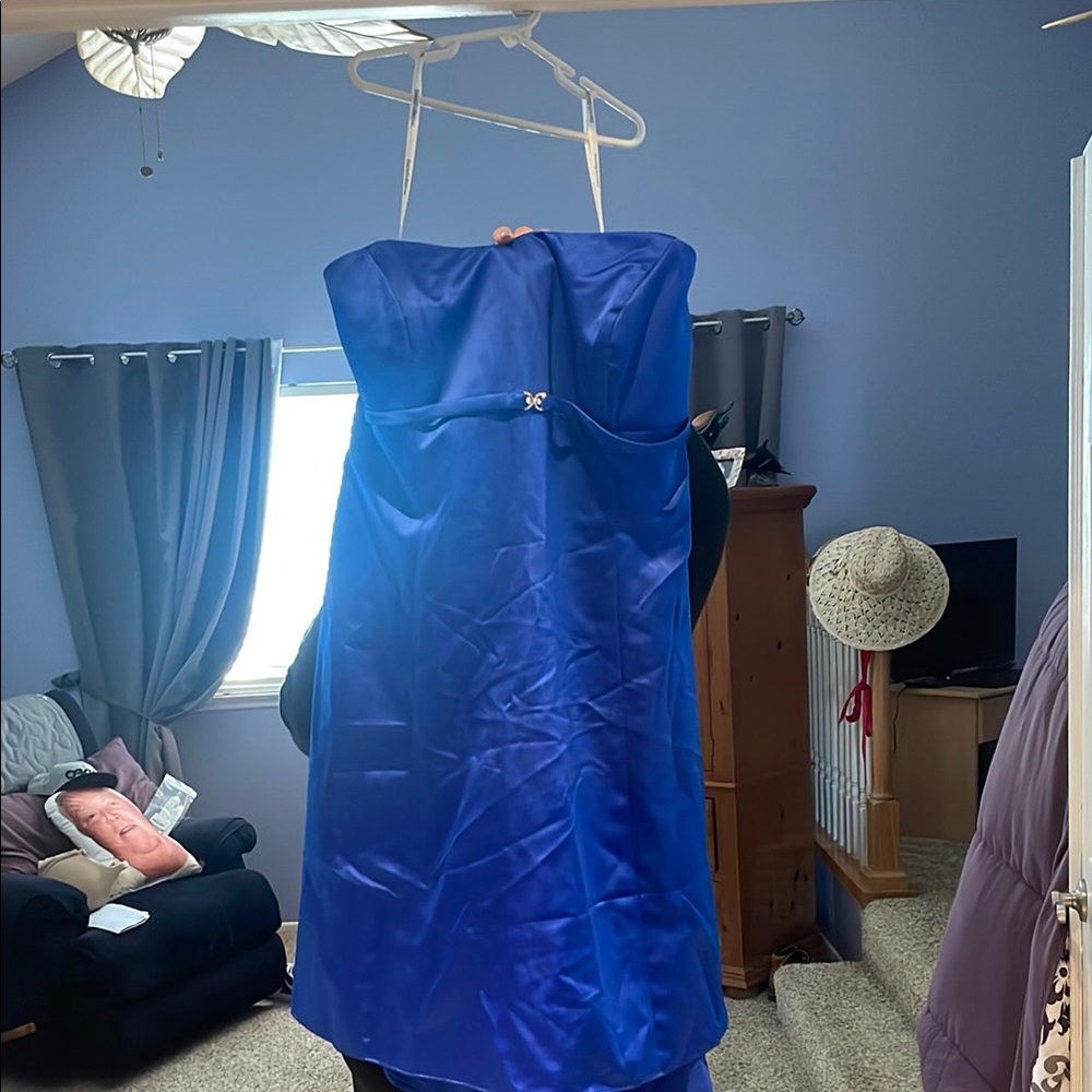 Elegant Blue Strapless Dress